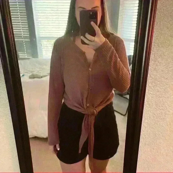 Mauve Waffled tie front V-Neck Sweater WOMENS Medium - Picture 4 of 8